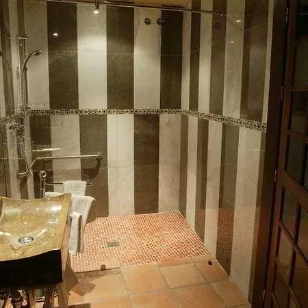 Safestay Mezquita Catedral בית הארחה