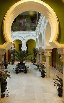 Safestay Mezquita Catedral בית הארחה