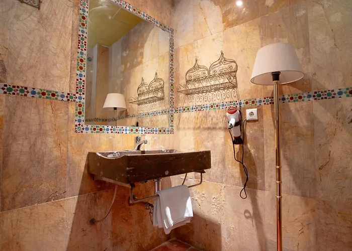 Safestay Mezquita Catedral Гостьовий будинок 2*