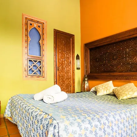 게스트하우스 Safestay Mezquita Catedral 2*