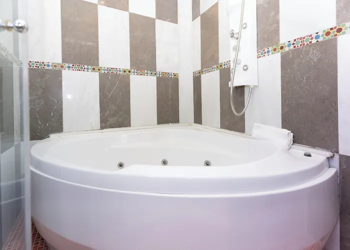 بيت ضيافة Safestay Mezquita Catedral 2*