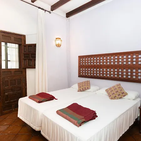 Safestay Mezquita Catedral Guest house 2*