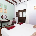 Safestay Mezquita Catedral Guest house Cordoba